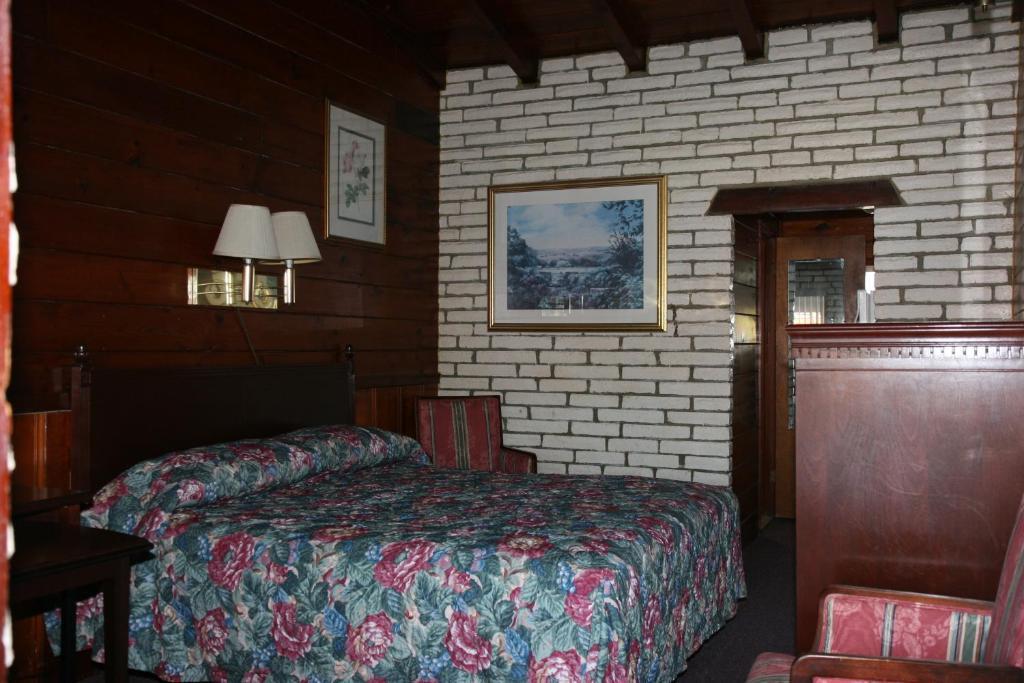 Adobe Hacienda Motel Hollywood Bagian luar foto