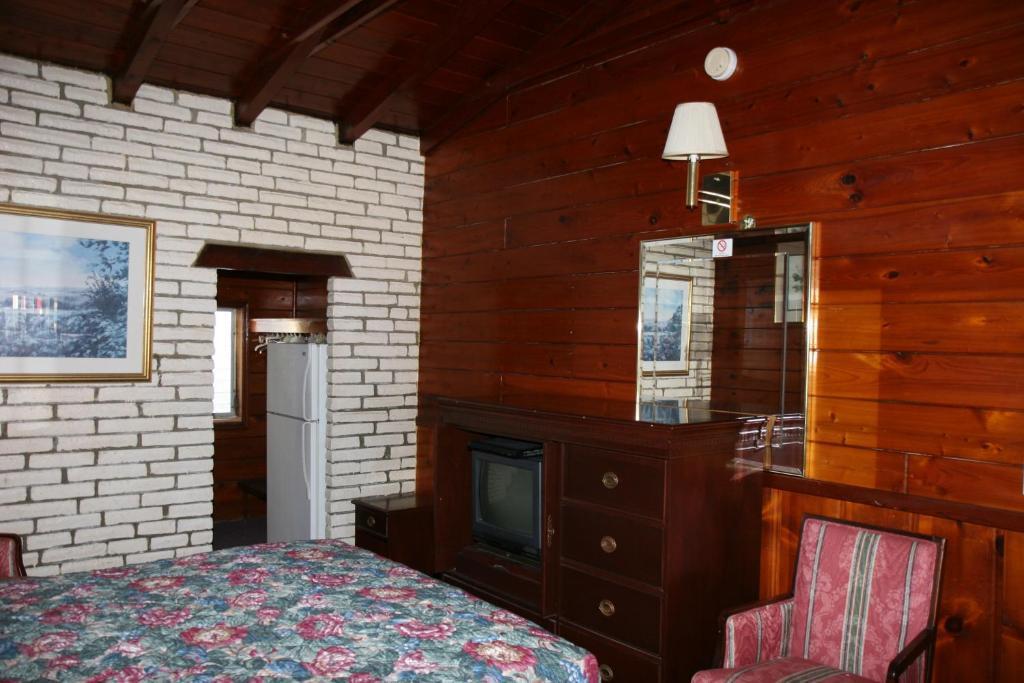 Adobe Hacienda Motel Hollywood Bagian luar foto